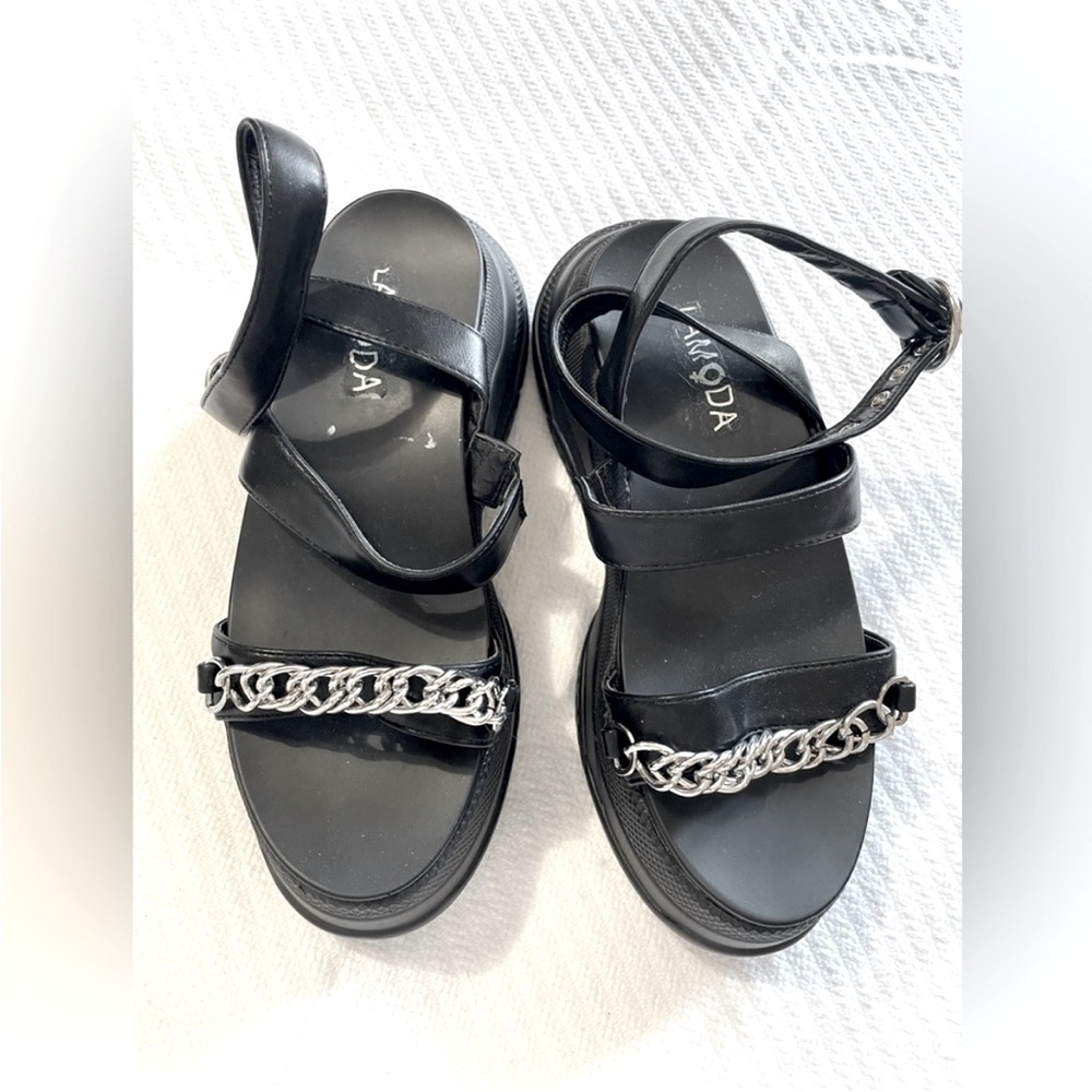 LaModa Dolls Kill Black Chunky Platform ‎ Size 37/7 Goth  Punk